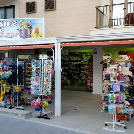 Creta Paguera فندق 3*